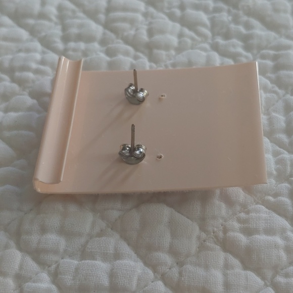 Vintage Gold Tone Dangling Heart Earrings!!! - Picture 3 of 3